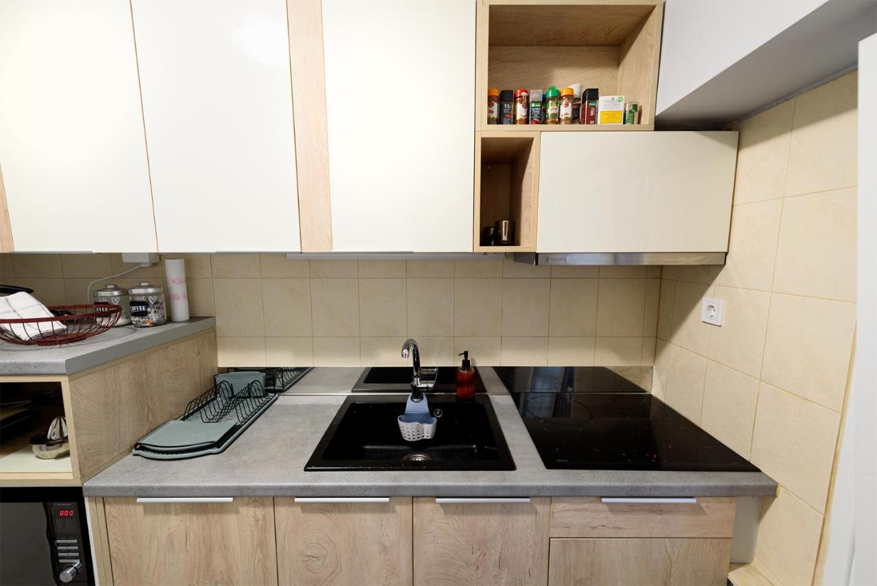 Patras' Hitech Apartment Eksteriør bilde