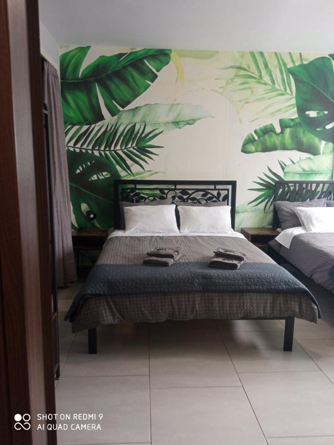 Patras' Hitech Apartment Eksteriør bilde