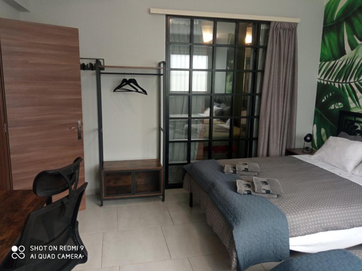 Patras' Hitech Apartment Eksteriør bilde